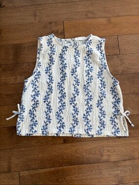 MNG White Cotton crop Top with Blue Floral Print